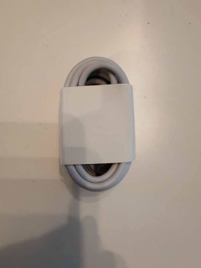 2 metriä pitkä pikalatauskaapeli USB A - Type C 120W 6A