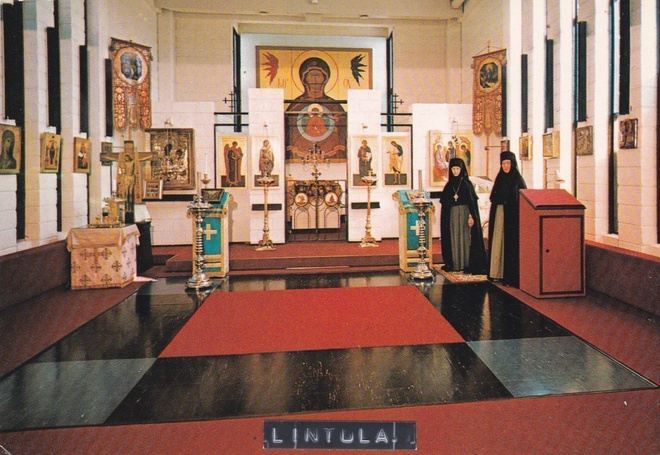 KIRKKOKORTTI - LINTULAN LUOSTARI - SISÄKUVA - 3/1