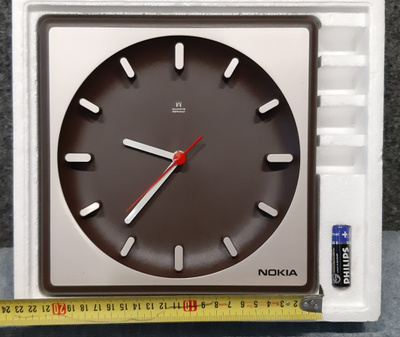 Nokia seinäkello 1970-80 luvulta. Valmistettu Saksassa alkup