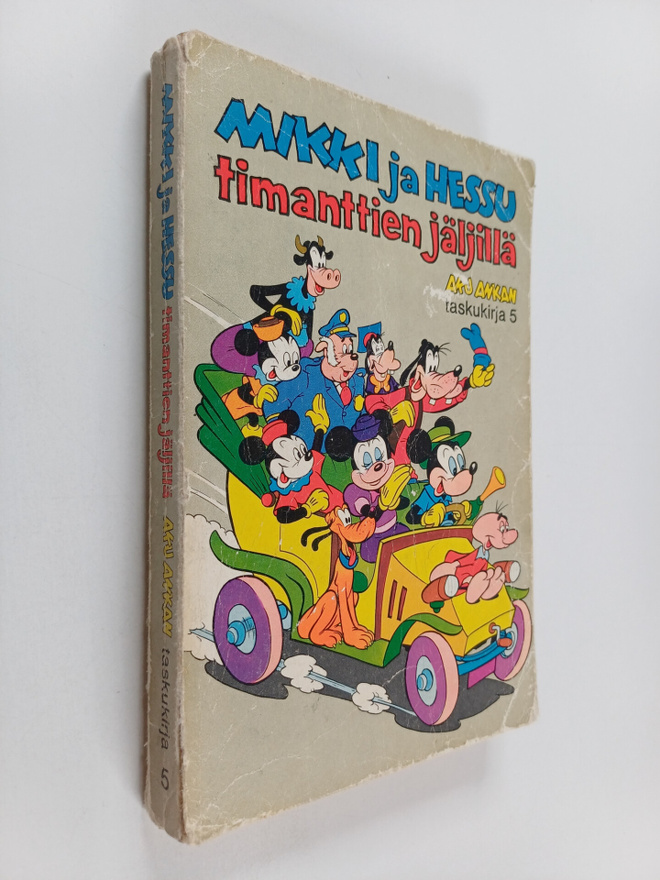 Walt Disney : Mikki ja Hessu timanttien jäljillä