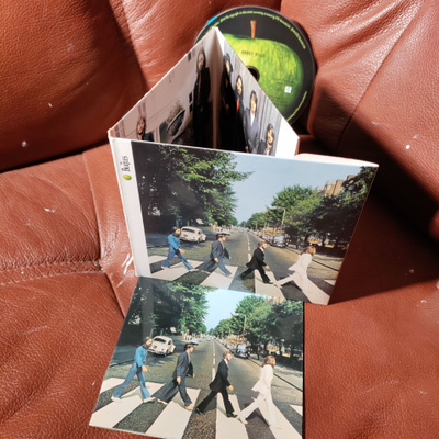 THE BEATLES -abbey road CD.