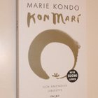 Marie Kondo (KonMari): Iloa säkenöivä järjestys - pikkukuva 1