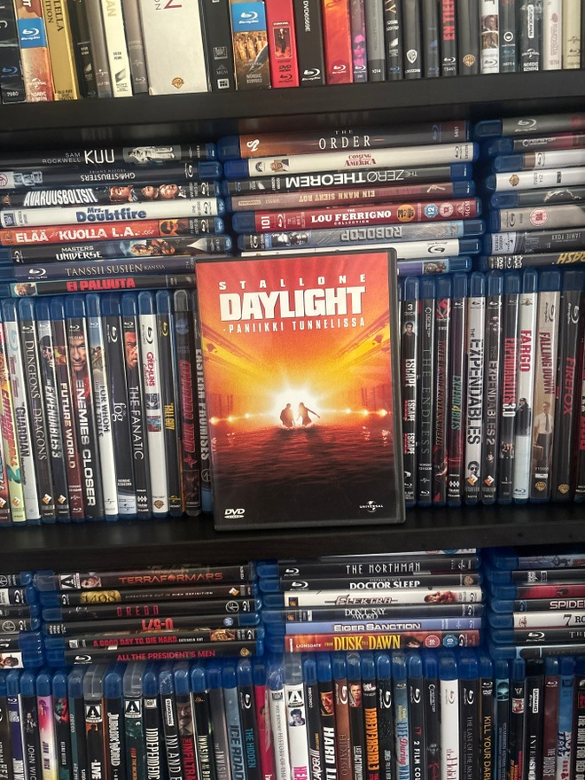 Daylight paniikki tunnelissa (2002) Sylvester Stallone