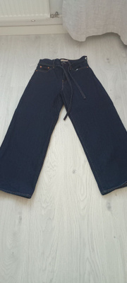 Levi's tumma. Denim 26/31 (38)