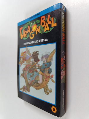 Akira Toriyama : Dragon ball 9 : Ennustajaeukko auttaa