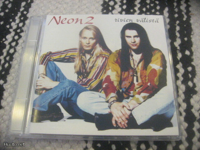 Neon 2 - Rivien välistä