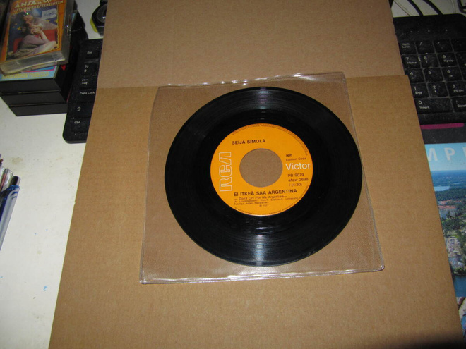 Seija Simola 7" Ei itkeä saa Argentina/Vapaana v.1977