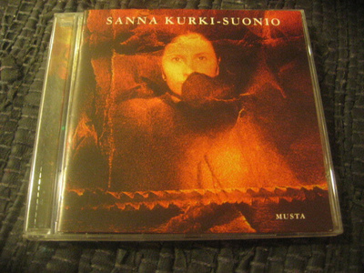Sanna Kurki-Suonio - Musta