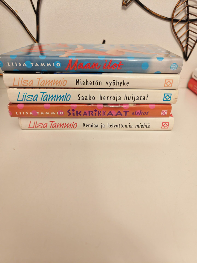 Liisa Tammio kirjapaketti, 5 kirjaa