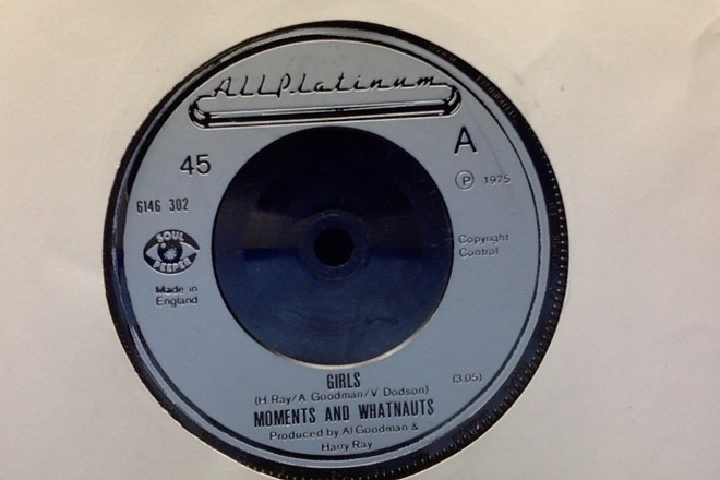 MOMENTS AND WHATNAUTS :: GIRLS :: VINYYLI SINGLE 7"  1975 !!