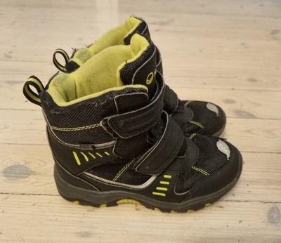 Halti-merkkiset talvikengät, koko 30