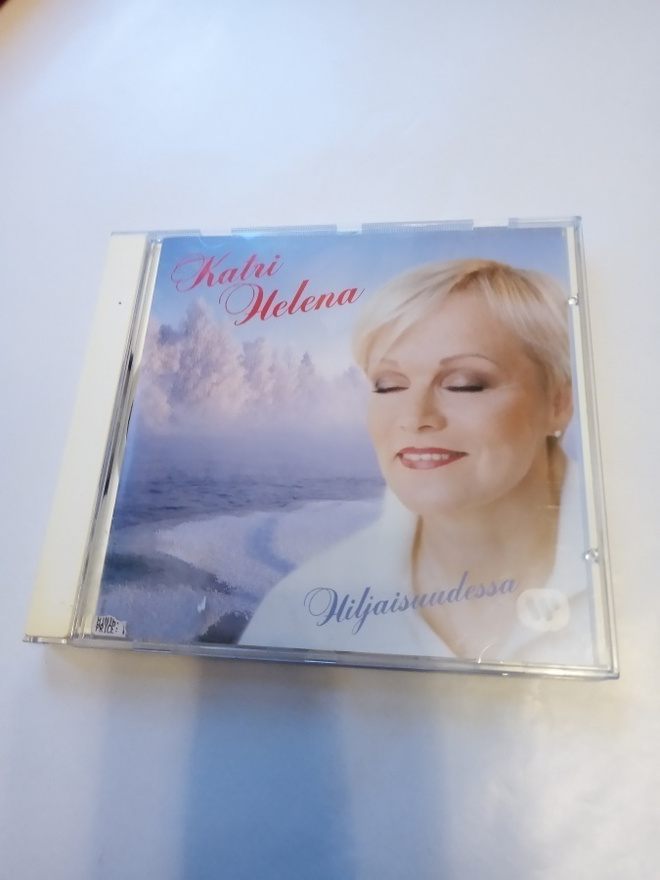CD Katri Helena – Hiljaisuudessa ( Sis.postikulut )
