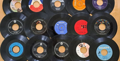 Sinkku 7" Paketti 30 kpl Ulkomainen Rock,Iskelmä ym1960 luku