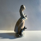 Lladró #1309 ”Following Her Cats” -posliinifiguuri - pikkukuva 5