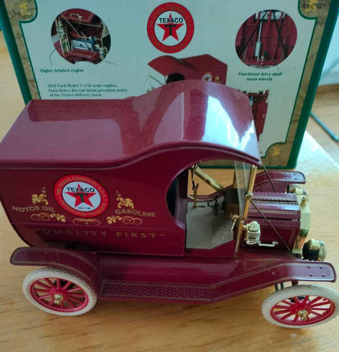Limited edition 1913 Ford Model T Delivery Truck