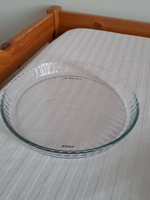 Lasinen piirakkavuoka 28 cm