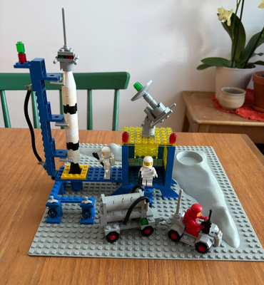 Lego 920 Alpha-1 Rocket Base