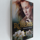 Nora Roberts : Kohtalo kuljettaa - pikkukuva 1
