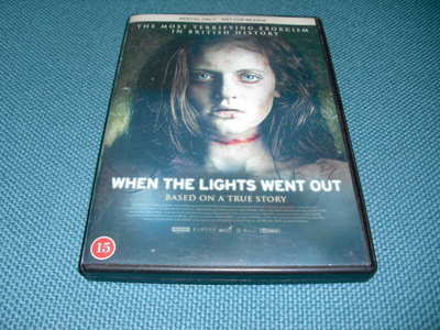 WHEN THE LIGHT WENT OUT (Kate Ashfield)***