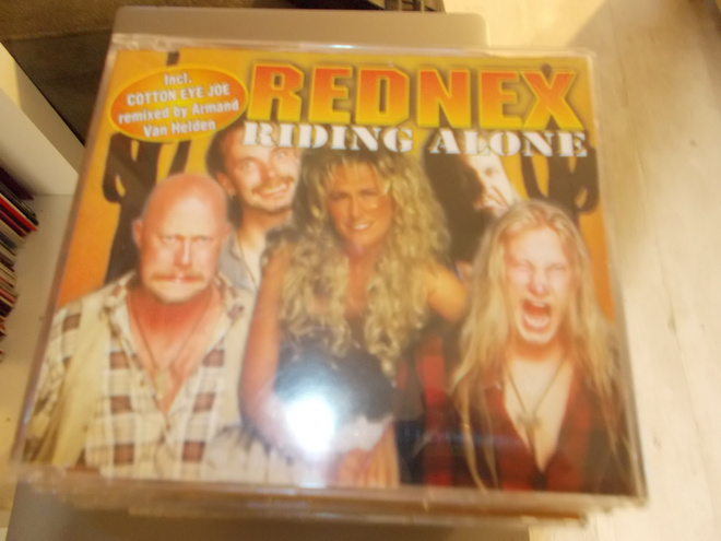 CDM REDNEX ** RIDING ALONE **