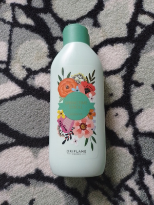 ~Oriflame Springtime Stroll -suihkugeeli~