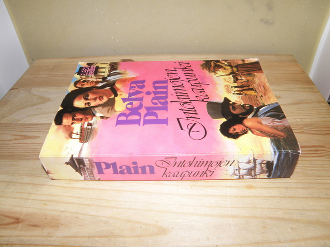 Belva Plain Intohimojen kaupunki (nidottu)