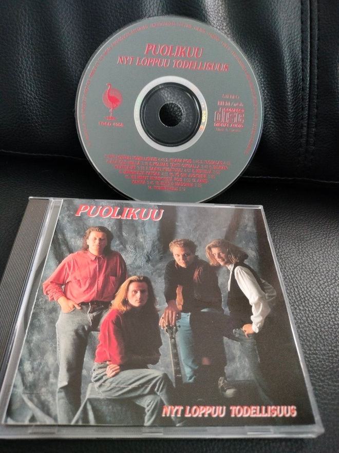 Puolikuu - Nyt Loppuu Todellisuus