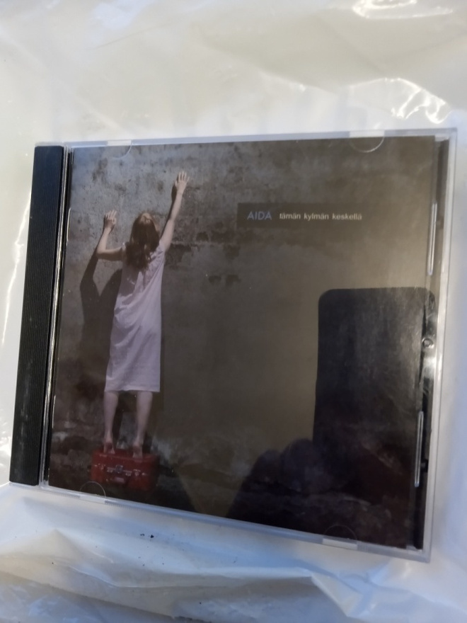 CD AIDA - Tämän kylmän keskellä   ( Sis.postikulut )
