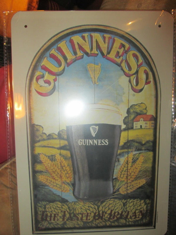 Peltikyltti olut. Guinness. The Taste of Ireland