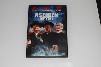 Aseiden hetki dvd