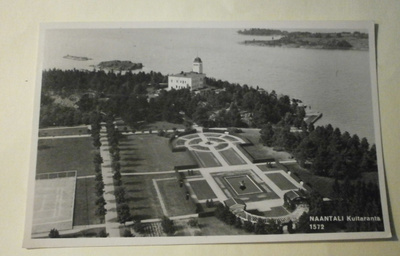 Naantali, Kultaranta 1572, puutarhaa, Velj. Karhumäki, ei p.