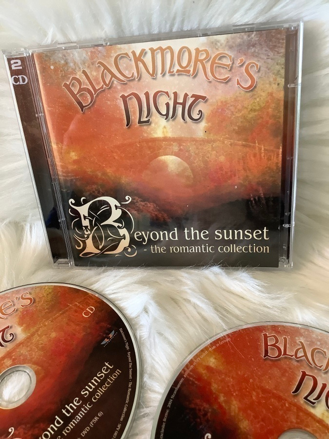 BLACKMORE'S NIGHT:BEYOND THE SUNSET  CD/DVD  (RAINBOW)