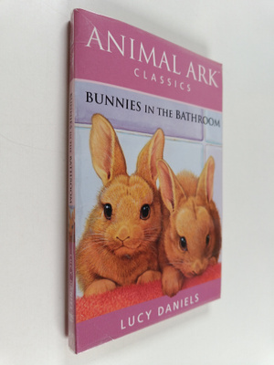 Lucy Daniels : Bunnies in the Bathroom