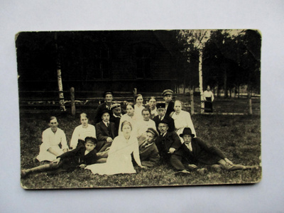 Rytty nuorisoseuralaisia 1919 *