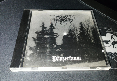 Darkthrone – Panzerfaust (Orkkis)
