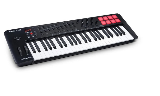 M-Audio Oxygen 49 MIDI-koskettimisto/keyboard, 49 kosketinta