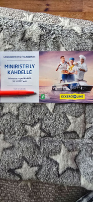 Miniristeily kahdelle eckeroline