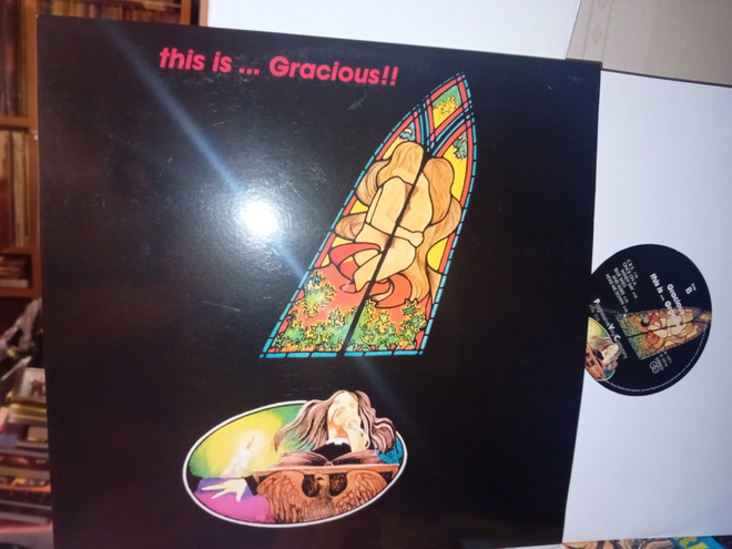 LP Gracious : This is ... Gracious  !! ( SIS POSTIKULU )