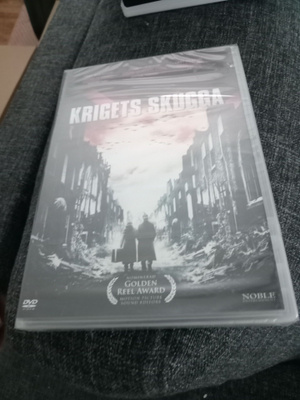 Krigets skugga