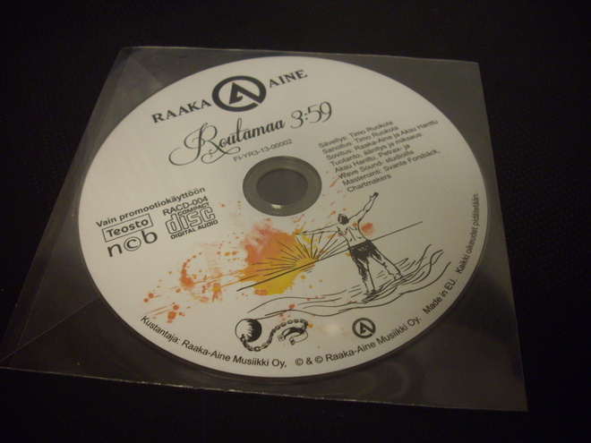 RAAKA-AINE: Routamaa CDS ( Sis.postikulut )