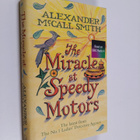 Alexander McCall Smith : The miracle at Speedy Motors - N... - pikkukuva 1
