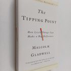 Malcolm Gladwell : The Tipping Point - How Little Things ... - pikkukuva 1