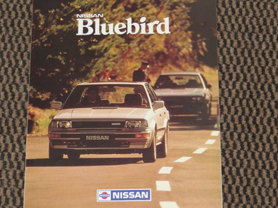 1986 Nissan Bluebird esite - 24 sivua - KUIN UUSI