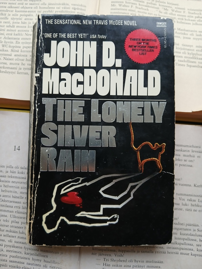 John D. MacDonald - The Lonely Silver Rain (paperback)