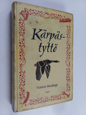 Frances Hardinge : Kärpästyttö