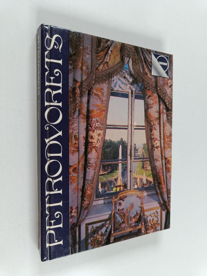 Vadim Znamenov : Petrodvorets, palaces and parks : a guide