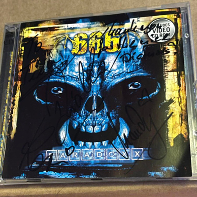 666 – Paradoxx (Special Edition) NIMIKIRJOITUS
