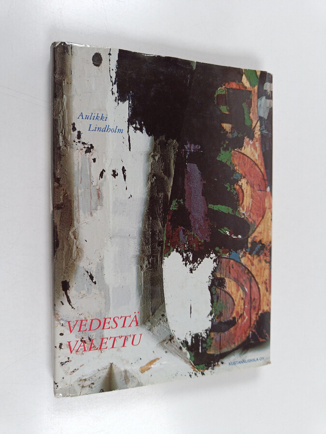 Aulikki Lindholm : Vedestä valettu : novelleja (signeerat...