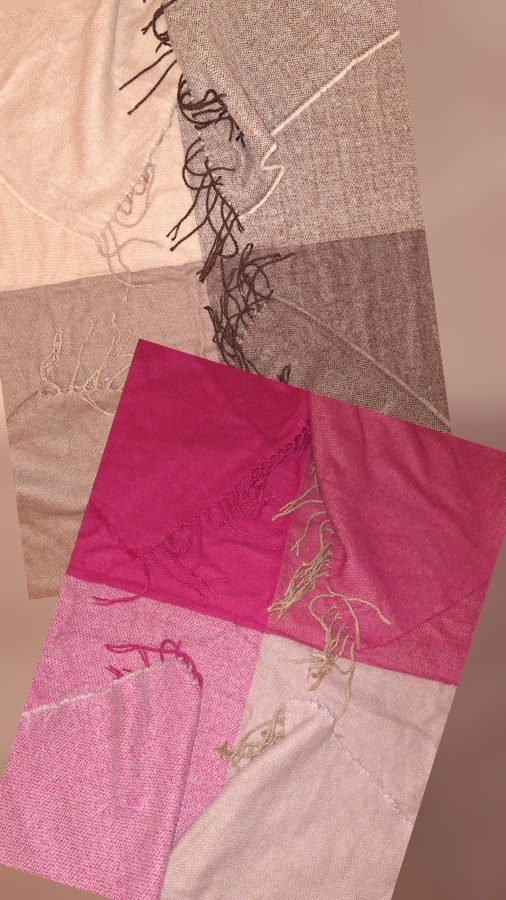 Kaksi isoa huivia ruskea / beige ja pinkki / vaaleanpunainen