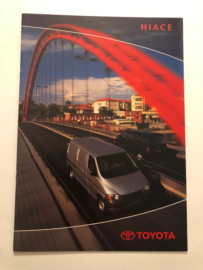 Myyntiesite - Toyota Hiace - 11/1999